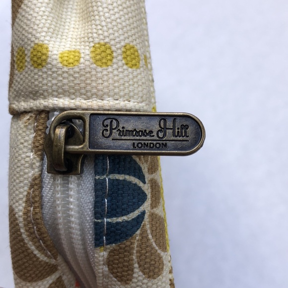 Primrose Hill London Canvas Floral Lotus Zipper Makeup Pouch Bag - Picture 4 of 8